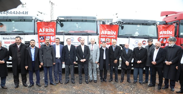 Afrin'e 5 Tır insani yardım