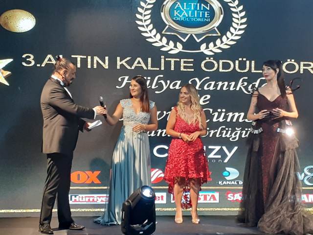 Hülya  Yanıkdağ ve Hevin Cümsen farkı İle  3. Altın kalite  ödül  töreni  yapıldı.
