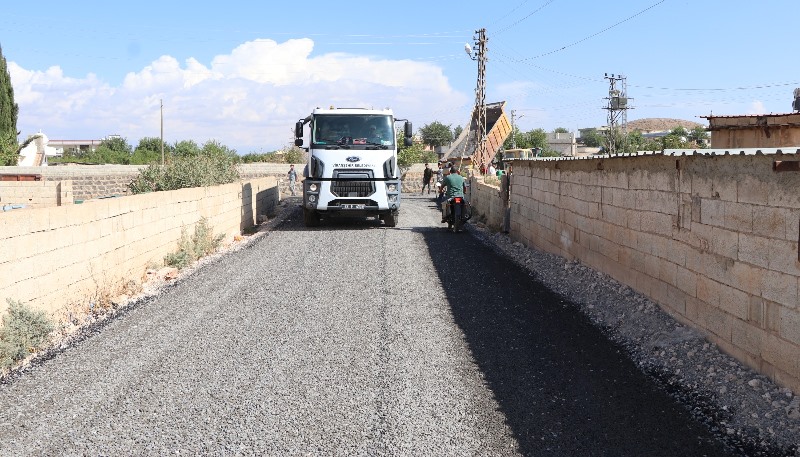 Viranşehir  kırsal mahallelerde asfalt atağı 