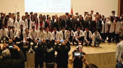 14 Mart Tıp Bayramında 270 Tıp Öğrencisine Beyaz Önlükleri Giydirildi