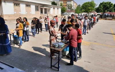 Eyyübiye Belediyesi, sınava giren öğrencileri yanlız bırakmadı.