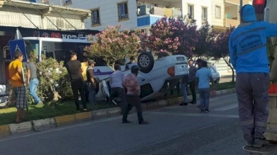 Eyyübiye'de kaza: araç takla attı!