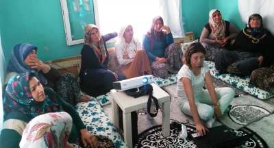 Halfeti'de kadın sağlık seminerleri devam ediyor