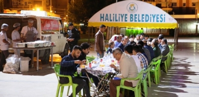 Haliliye Belediyesi Ramazan ayının ilk iftarını verdi