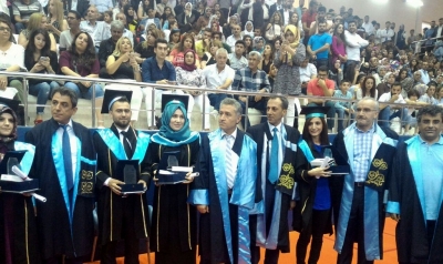 İİB Fakültesi’nde mezuniyet töreni  yapıldı
