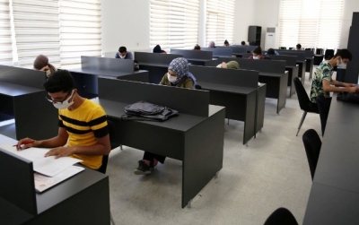 Karaköprü'de Öğrenciler Sınavlara Okuma Evlerinde Hazırlanıyor