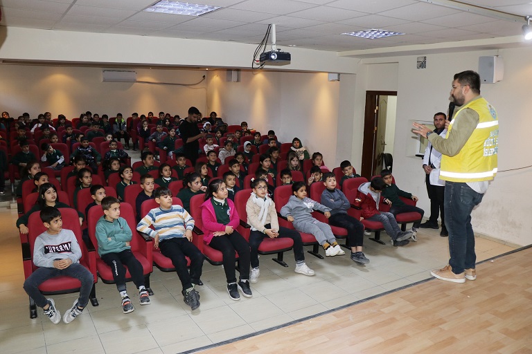 HALİLİYE BELEDİYESİ, GELECEĞE DOKUNAN EĞİTİMLERİNİ SÜRDÜRÜYOR