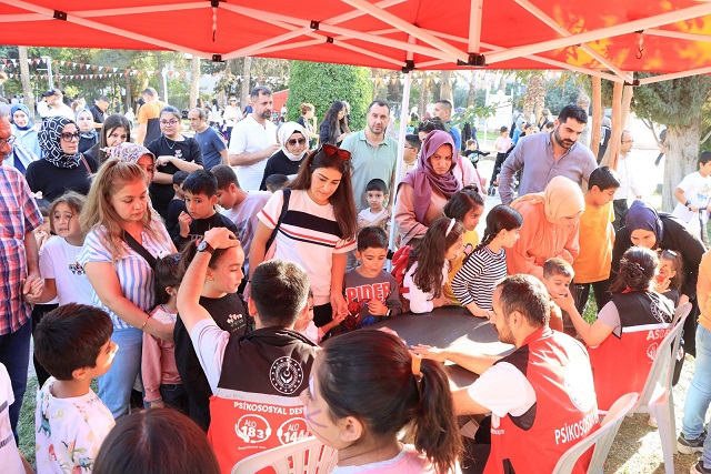 ŞANLIURFA’DA ÇOCUK VE GENÇLİK BULUŞMASI YOĞUN İLGİ GÖRDÜ