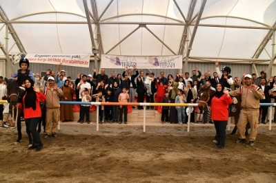 ÇOCUKLAR İÇİN “ATLA TERAPİ ETKİNLİĞİ” DÜZENLENDİ