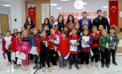 Diş Haftasında Gönüllere Taht Kuran Proje: Çocuklar Hem Muayene Oldu Hem Gülümsetti