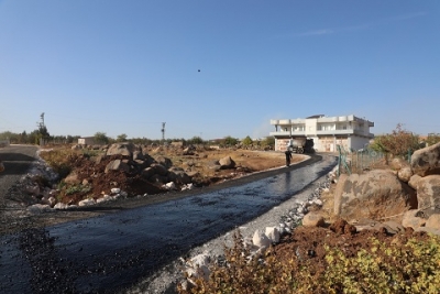 GİYİMLİ MAHALLESİ’NDE YOL SEFERBERLİĞİ