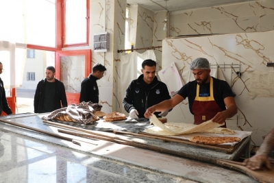 HARRAN'DA ZABITA EKİPLERİ FIRIN VE KASAPLARI DENETLEDİ 