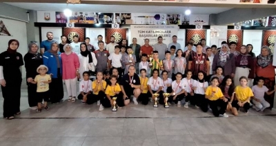ZAFER BAYRAMI DART TURNUVASINDA ÖDÜLLER SAHİPLERİNİ BULDU